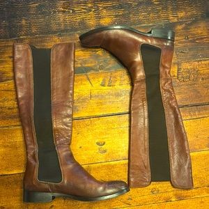 Vera Gomma size 39 Italian fine leather boots. Made in Italy.